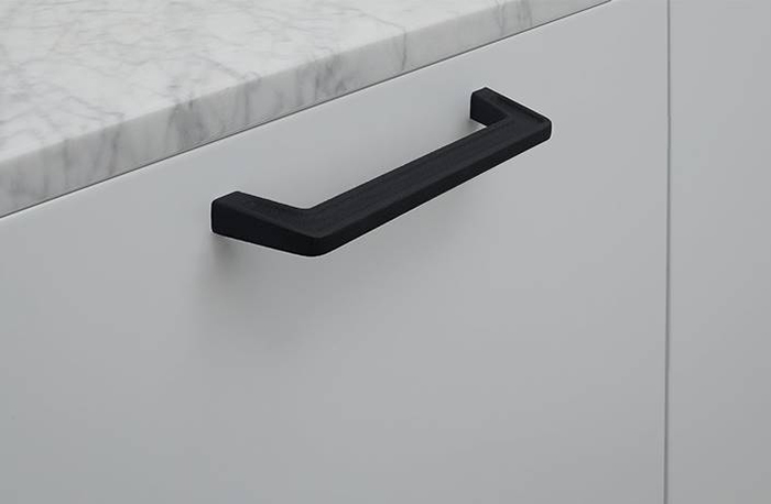 Mockett Silhouette Cast Iron Drawer Pull