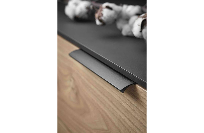 Mockett Straight Edge Drawer Pulls