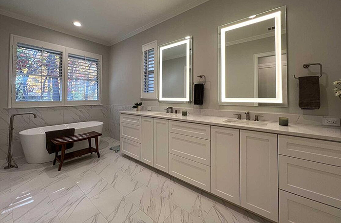 Séura Lighted Mirrors