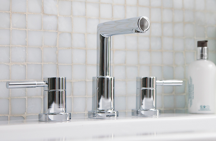 Speakman Neo Widespread Faucet