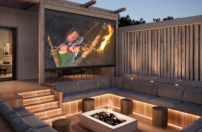 outdoor living entertainment