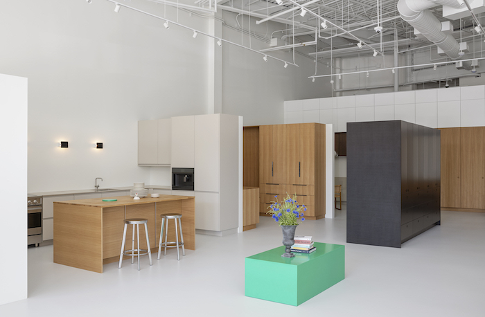 reform cabinet showroom