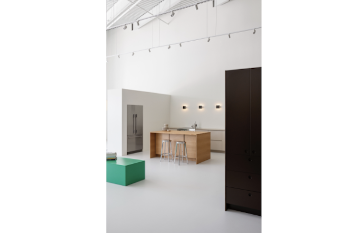 reform paramus nj showroom