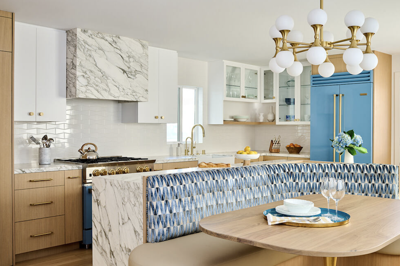 bluestar kitchen with central banquette