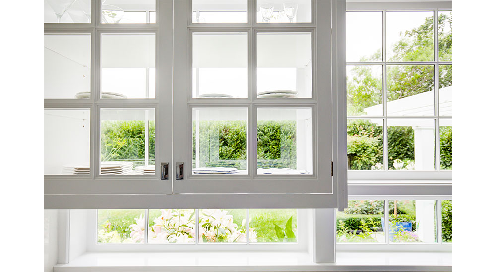 glass front kitchen cabinet