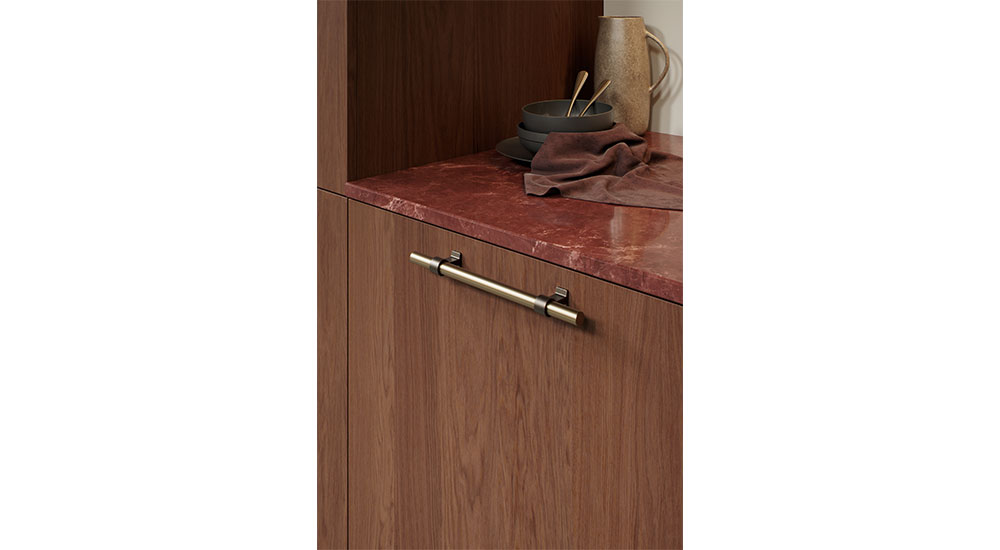 Shown is Furnipart’s Bond handle designed by Jacob Kemper.