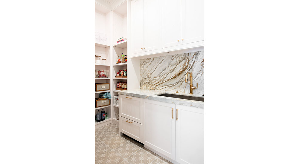walk in kitchen pantry