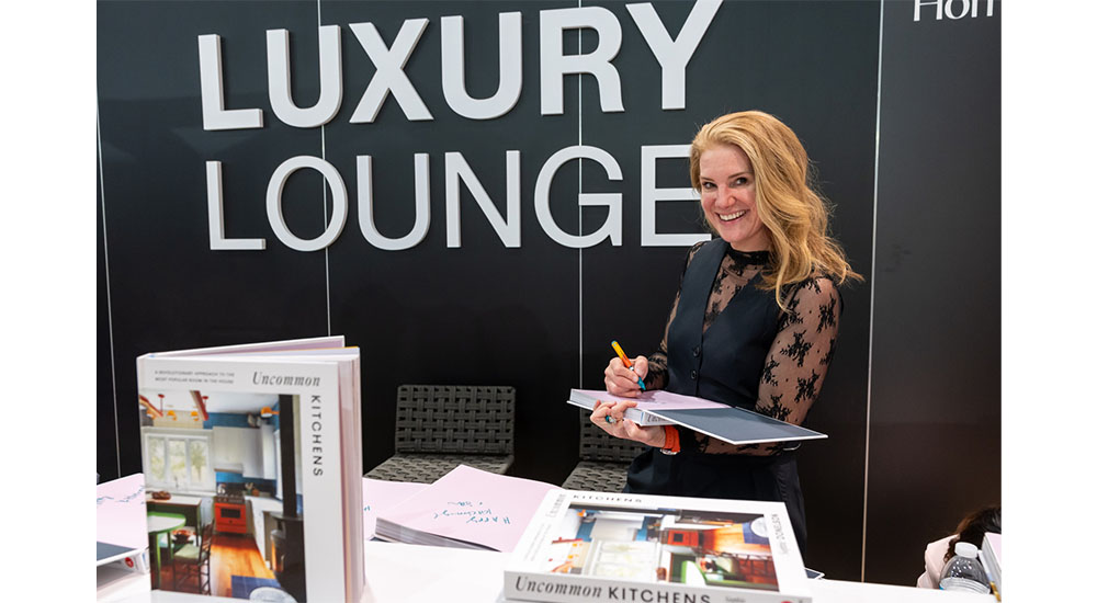 kbis luxury lounge