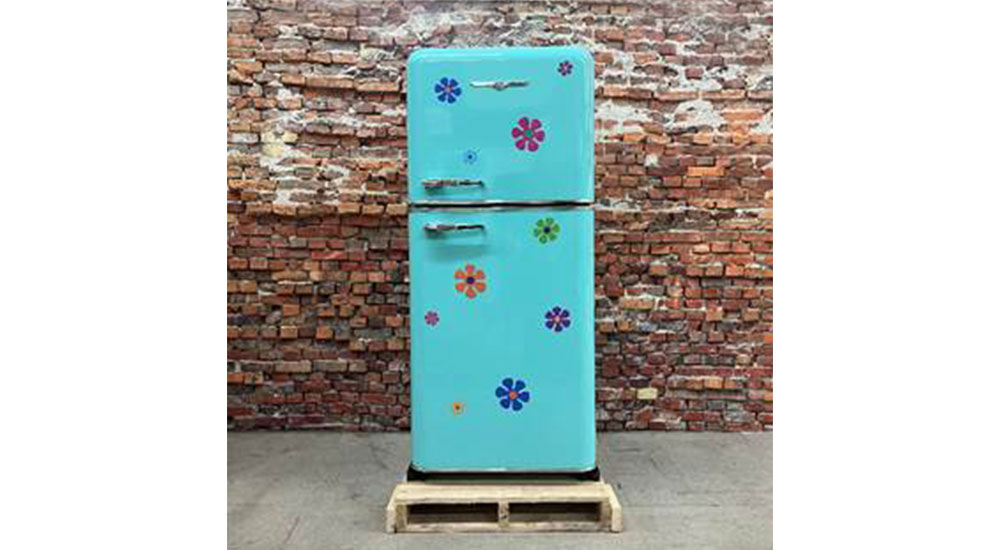 Elmira Stove Works 1950s Retro Fridge