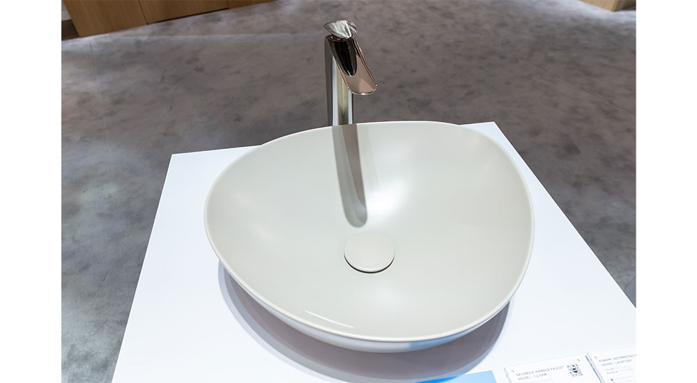 Toto Kiwami Asymmetric Sink at KBIS 2025