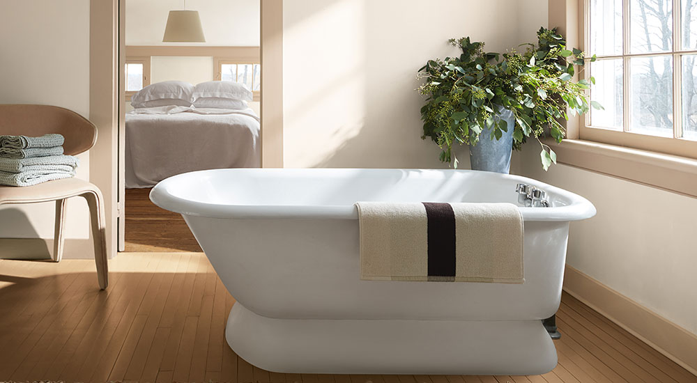 Benjamin Moore Silhouette COTY 2026 First Crush 