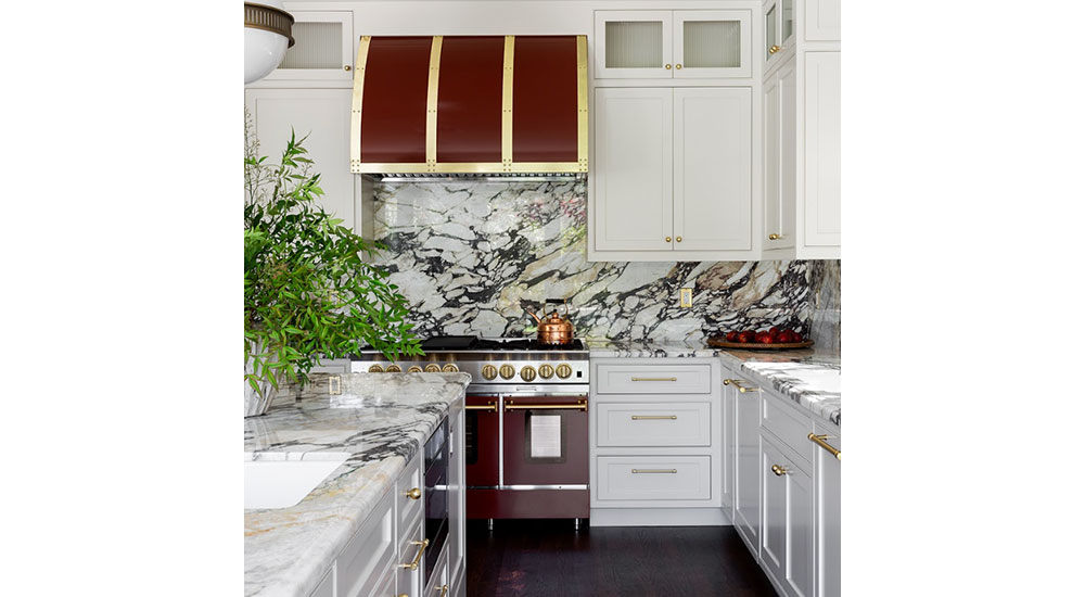 BlueStar 2025 Kitchen Design Contest Grand Prize Winner Jenn Feldman Design
Photo by Amy Bartlam; Click Creative