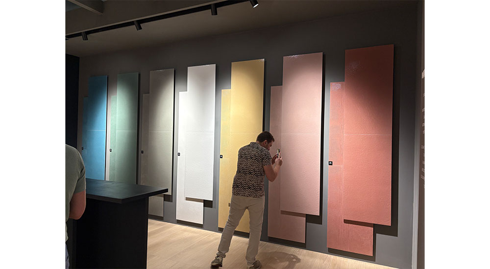 cersaie colored large format tile