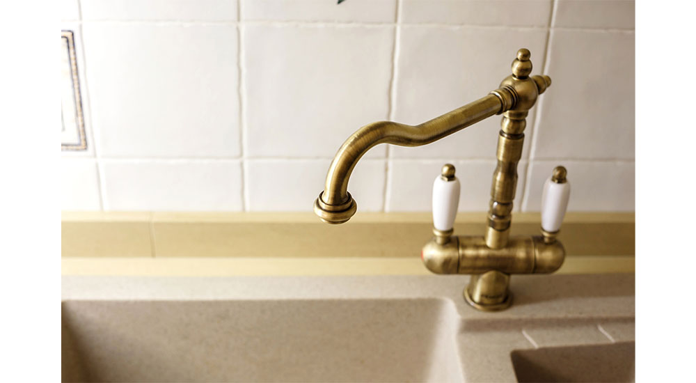retro style 2026 design trend bronze kitchen faucet